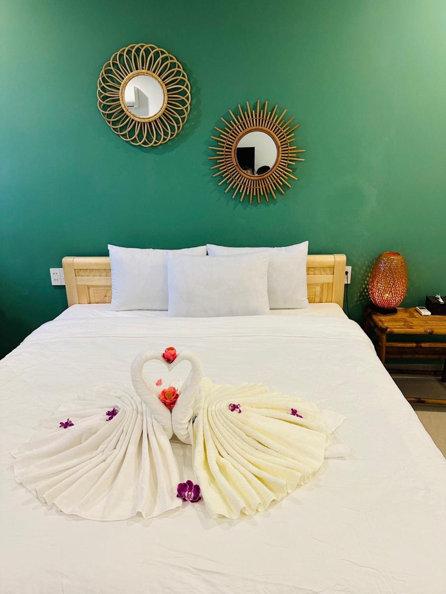Water Palm Residence Hieu Nhon Екстер'єр фото